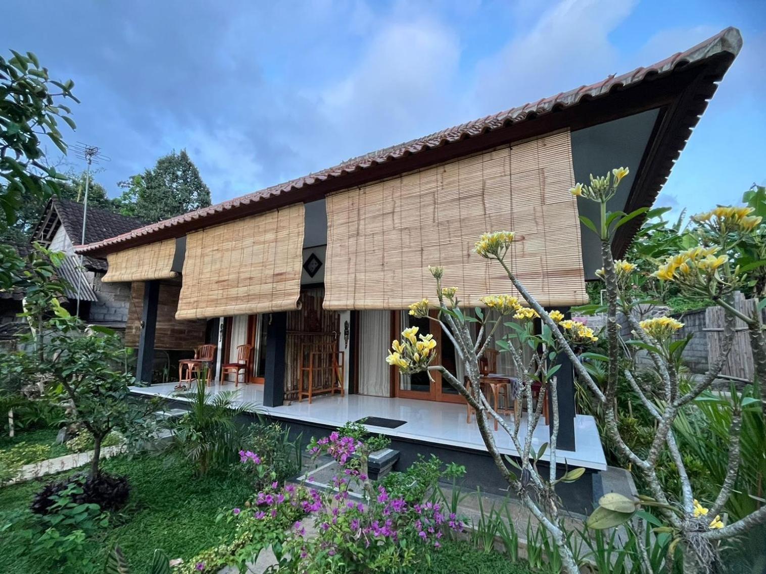 Buntera Homestay Sidemen Exterior foto